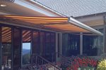 Retractable-Commercial-Awning